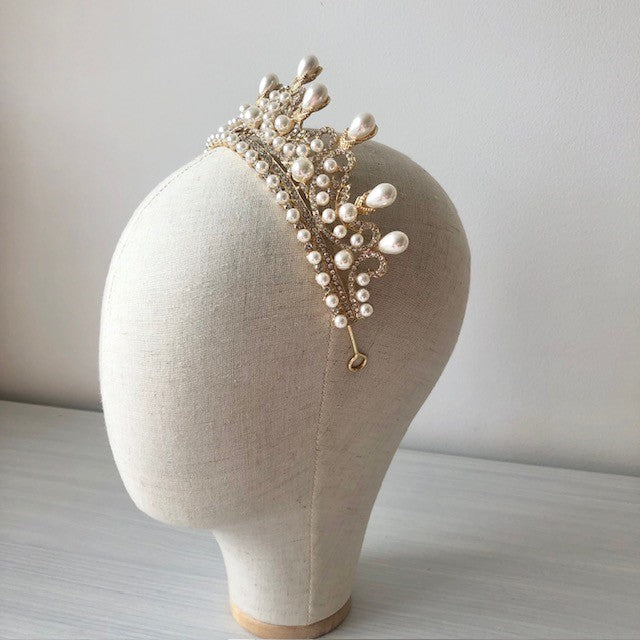 Tiara Pearl with diamantes on gold setting MHB21