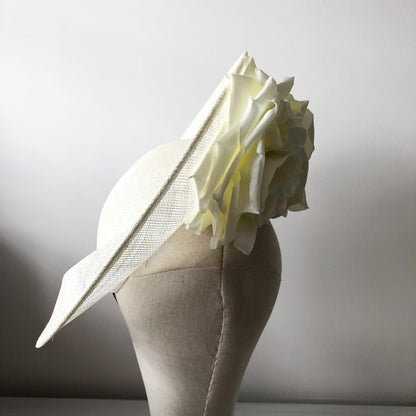 Fascinator Disc Cream Oval Scalloped Large Roses MHB06 - The Milliner's Hat Box