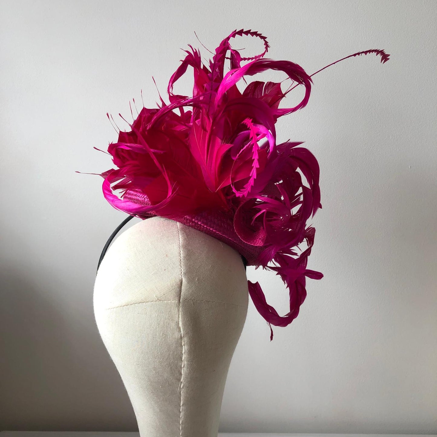 Fascinator MHB02 Fuchsia Pink Buntal - The Milliner's Hat Box